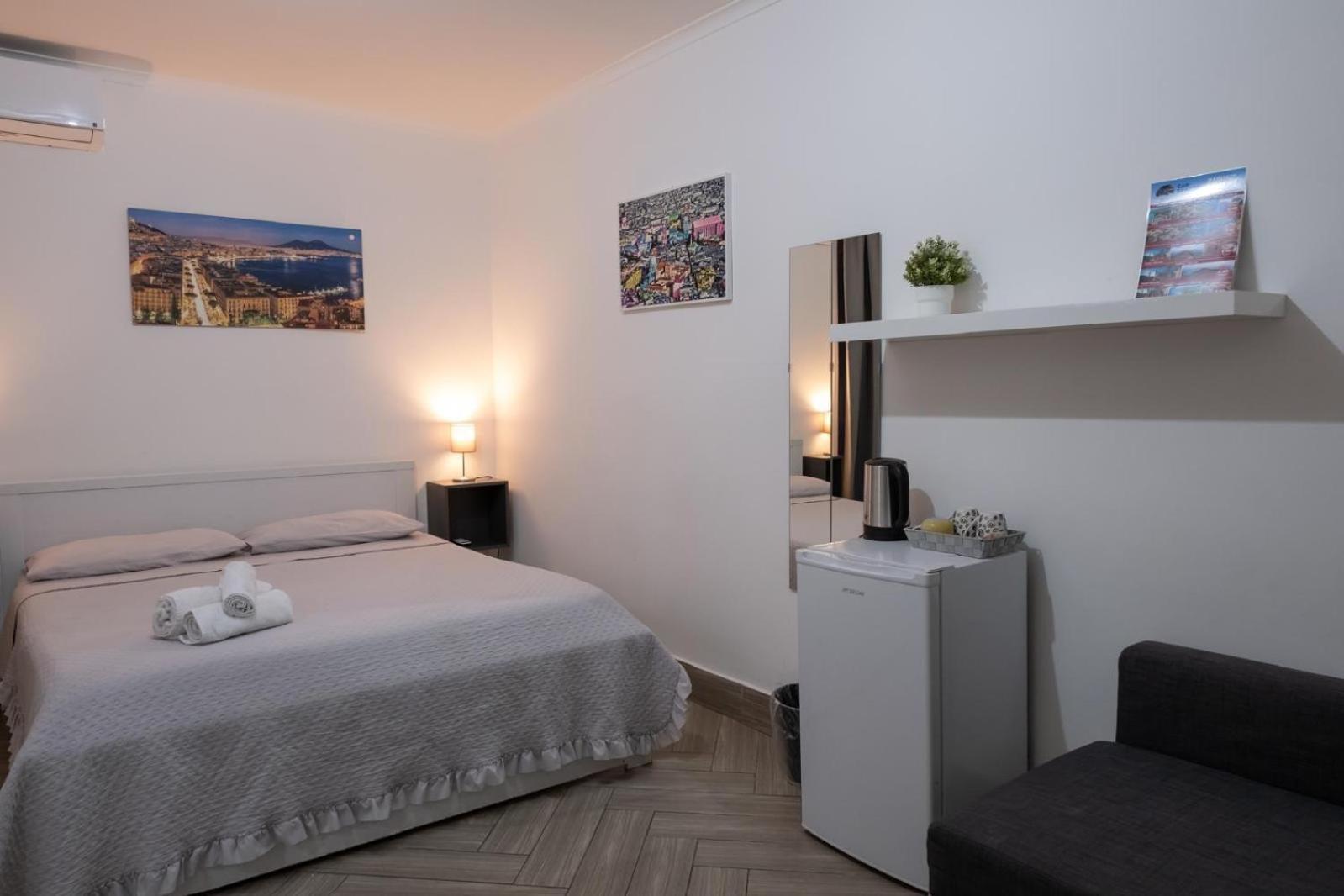 Toledo Road 429 Otel Napoli Dış mekan fotoğraf