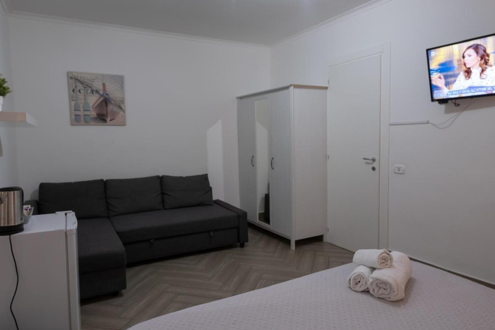 Toledo Road 429 Otel Napoli Dış mekan fotoğraf