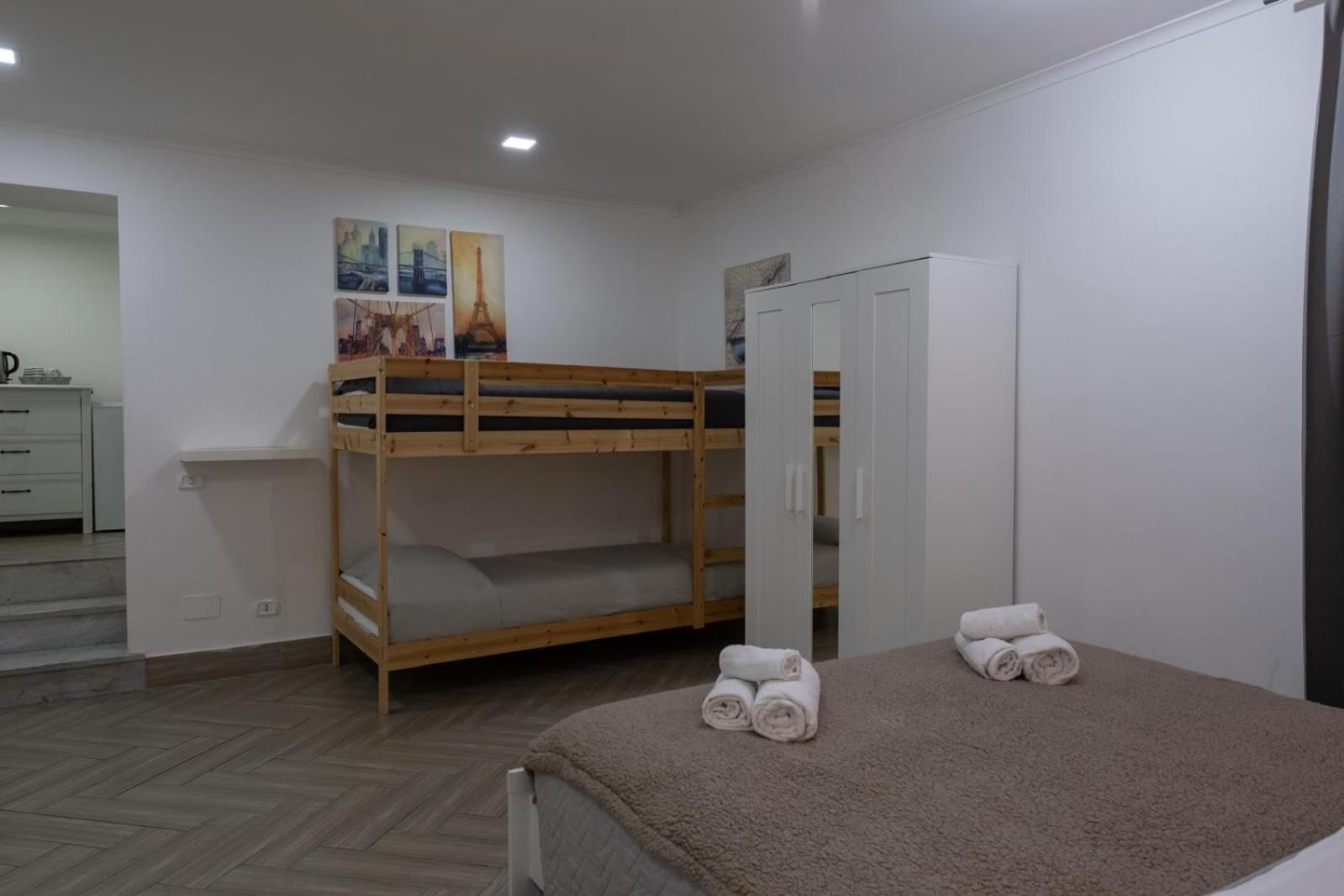 Toledo Road 429 Otel Napoli Dış mekan fotoğraf